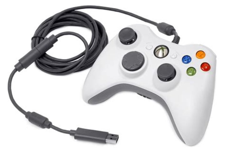 Can I use an Xbox 360 controller to play Xbox One?