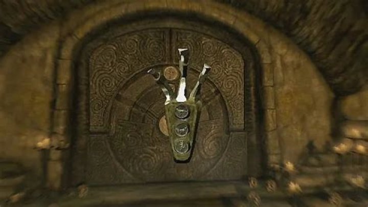 How do I fix the diamond claw door in Skuldafn not opening even after I've put the rings in the right place?