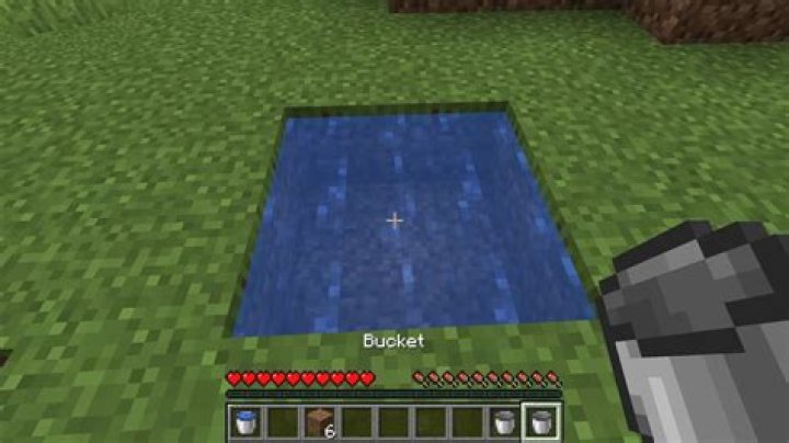 How do you make a water portal in Minecraft?