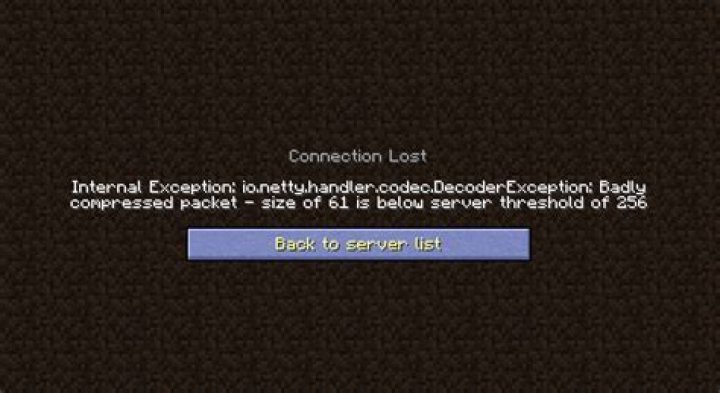 What causes the Badly Compressed Packet server error and how to avoid it?