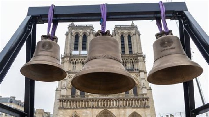 What does ringing the bell in Belfry Luna/Sol do?